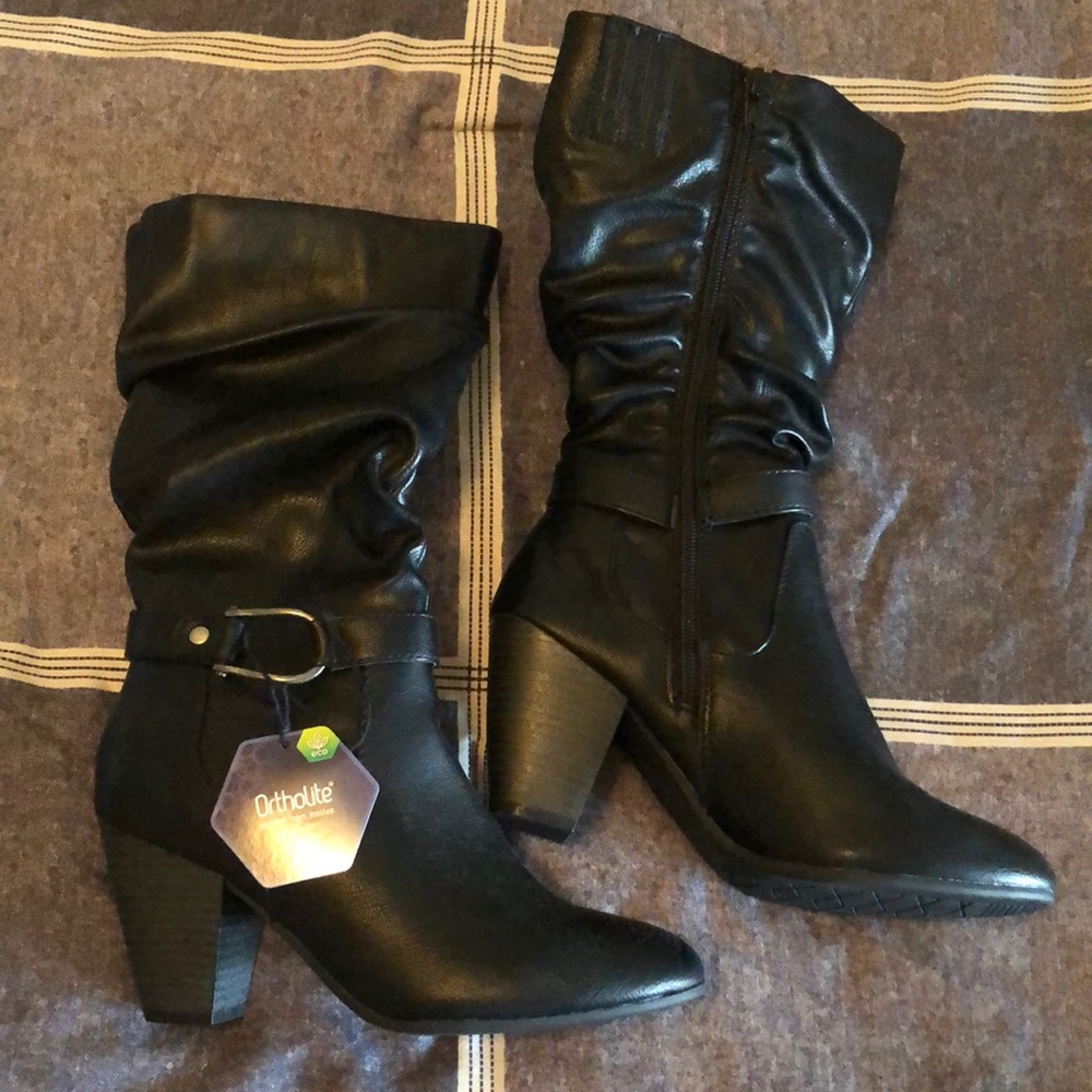Black boots BNWT